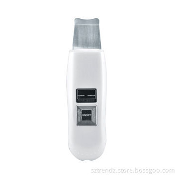 Portable ultrasonic face scrubber for deep cleansing and helping skin to abort nutrition